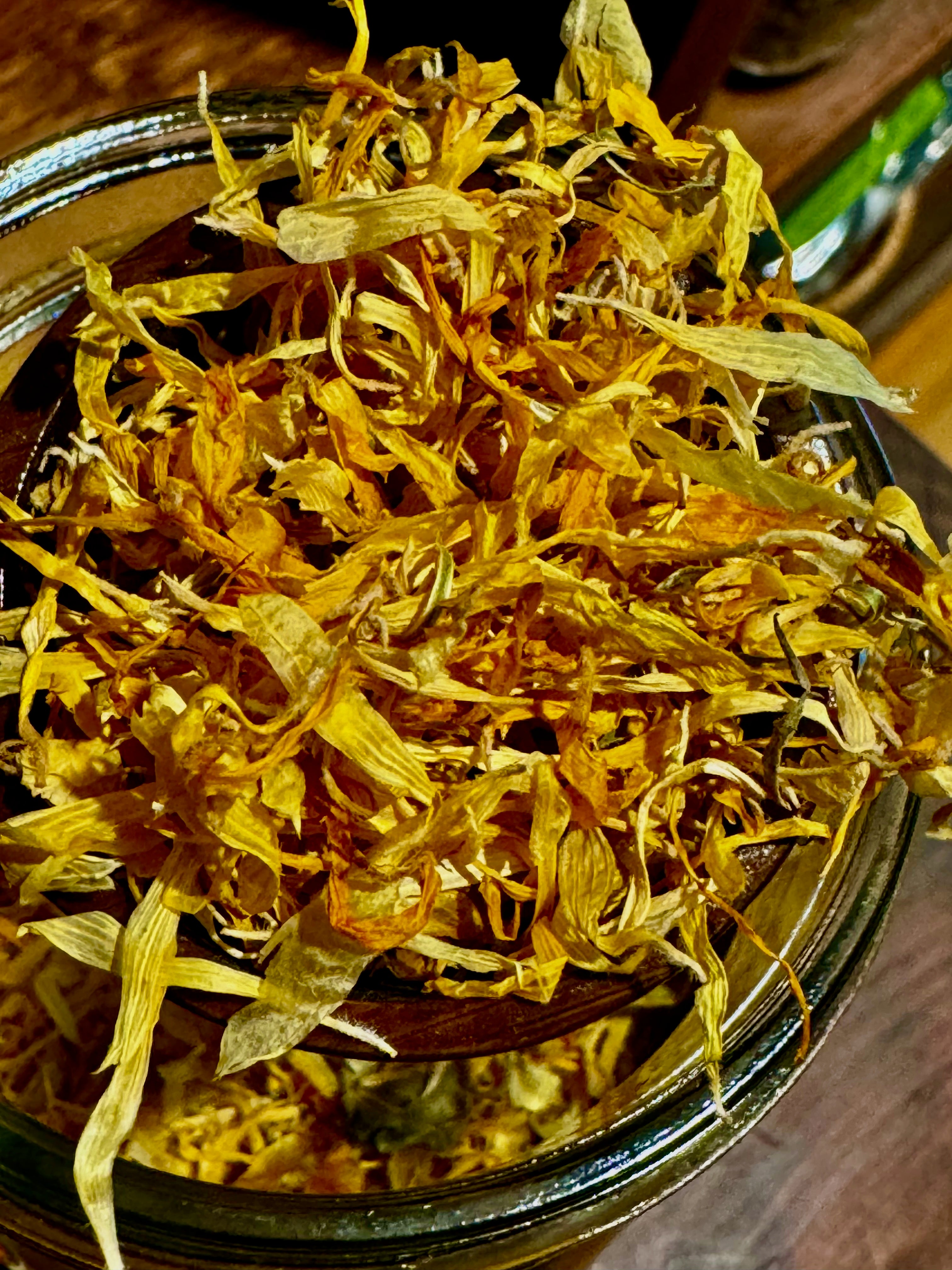 Kama Loka Herbal Apothecary Calendula Flower Petals